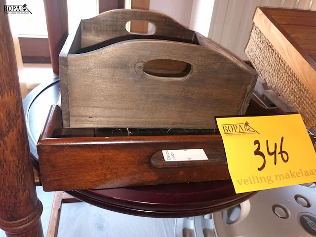 Lot 346 - dienblad. 7 stuks - afbeelding 2 van  3