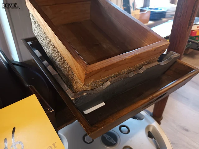 Lot 346 - dienblad. 7 stuks - afbeelding 3 van  3