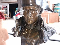 Lot 347 - beeld en fles napoleon - afbeelding 2 van  6