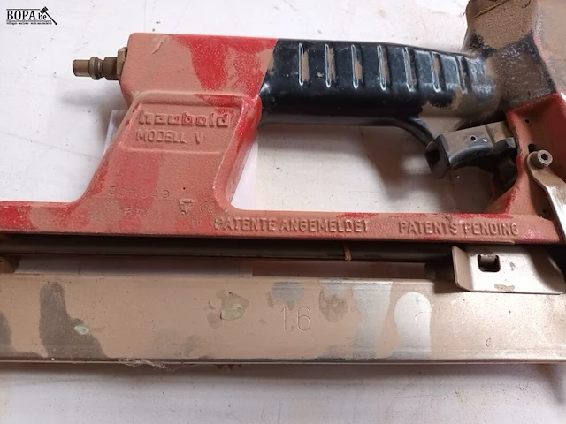 Lot 349 - pneumatische nietmachine haubold - afbeelding 2 van  3