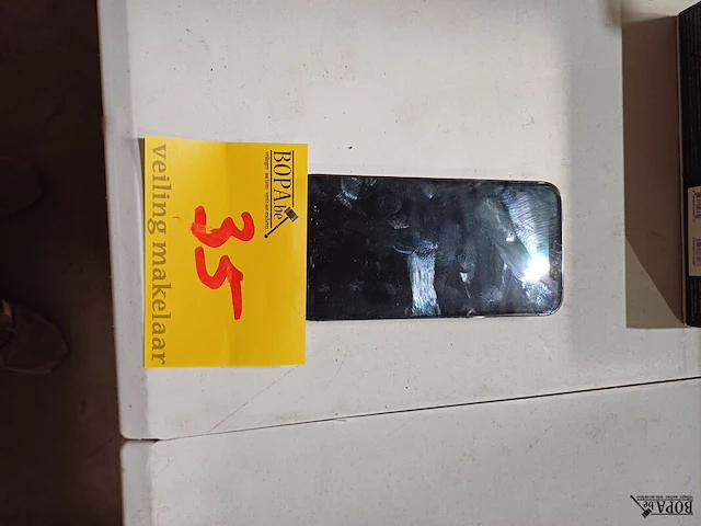 Lot 35 - apple iphone 12pro - afbeelding 1 van  4