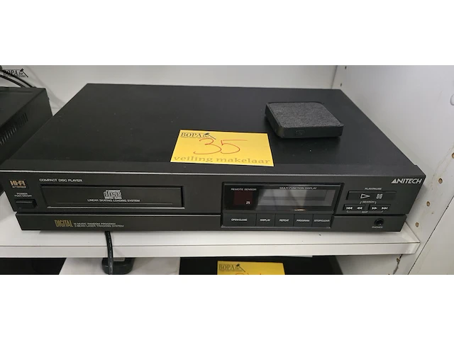 Lot 35 - cd speler amitech - afbeelding 1 van  3