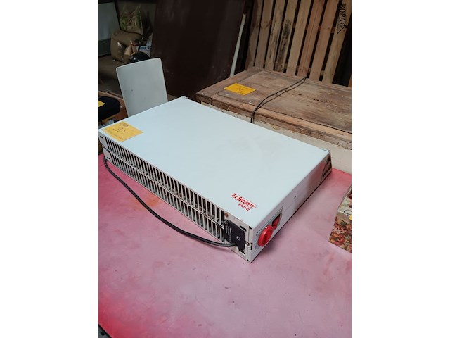 Lot 35 - elektrische radiator nova - afbeelding 1 van  3