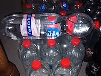 Lot 35 - flessen spuitwater en cola zero. 93 stuks - afbeelding 2 van  4