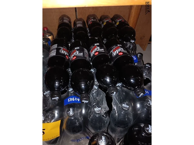 Lot 35 - flessen spuitwater en cola zero. 93 stuks - afbeelding 4 van  4