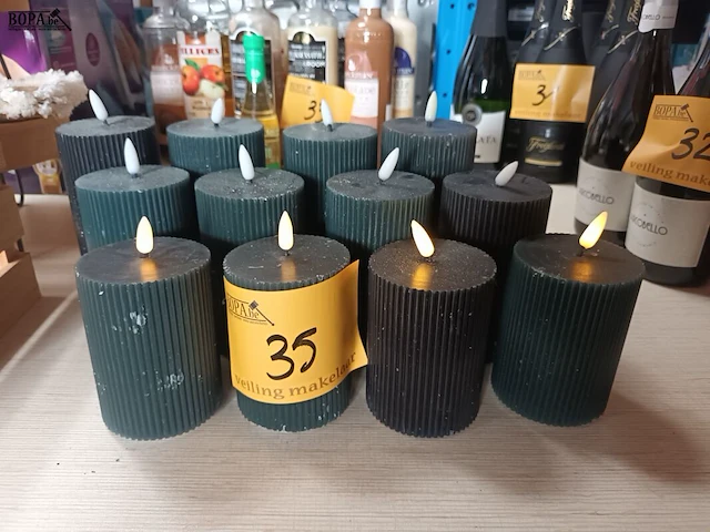 Lot 35 - led kaarsen. 12 stuks - afbeelding 3 van  3