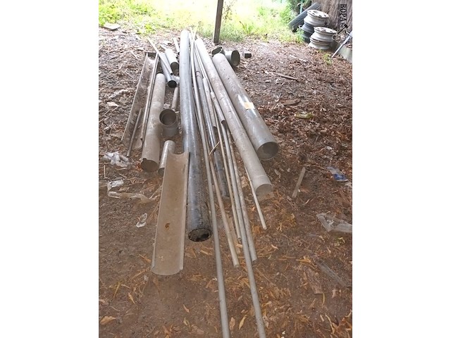 Lot 35 - lot diverse pvc buizen - afbeelding 2 van  3