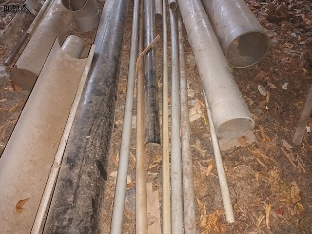 Lot 35 - lot diverse pvc buizen - afbeelding 3 van  3