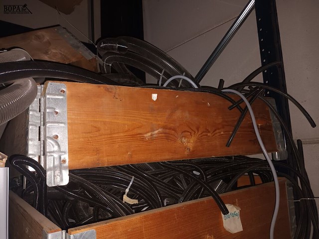 Lot 35 - lot wachtbuizen en dichtingen - afbeelding 3 van  3