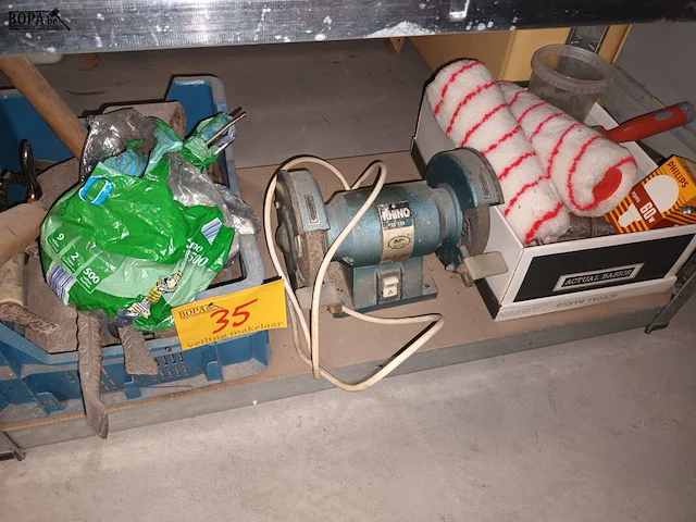 Lot 35 - lot werkmateriaal - afbeelding 1 van  8
