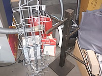 Lot 35 - lot winkeldisplays - afbeelding 2 van  7