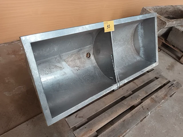 Lot 35 - rvs wastafel - afbeelding 2 van  4