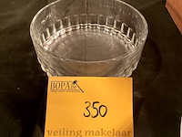 Lot 350 - glazen kommetje - afbeelding 1 van  1