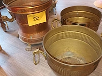 Lot 350 - koperen cache-pot. 3 stuks - afbeelding 2 van  3