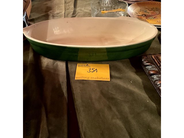 Lot 351 - ceramics braadslede ovaal - afbeelding 1 van  4