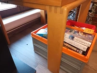 Lot 351 - houten tafel - afbeelding 2 van  3