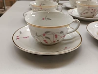 Lot 353 - eetservies. 67 stuks - afbeelding 4 van  6