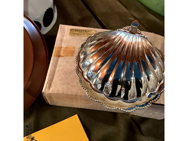 Lot 353 - tafelservies, 2 stuks - afbeelding 4 van  5