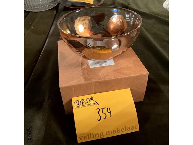 Lot 354 - kommetje kristal italiaans rozendecor ivv - afbeelding 1 van  4