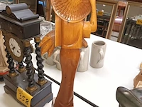 Lot 357 - houten beeld - afbeelding 4 van  4