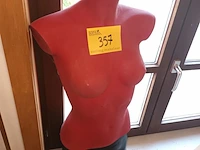 Lot 357 - paspop - afbeelding 2 van  4