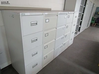 Lot 358 - archief ladekasten met mapjes - afbeelding 1 van  4