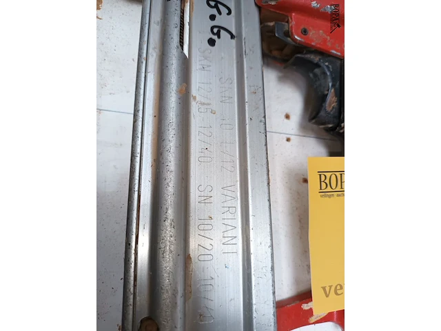 Lot 359 - pneumatische tacker haubold - afbeelding 2 van  2