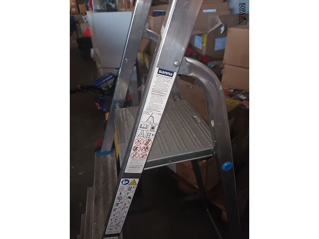 Lot 36 - aluminium trapladder - afbeelding 3 van  3
