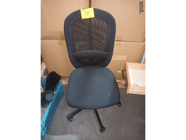 Lot 36 - bureaustoel - afbeelding 1 van  2