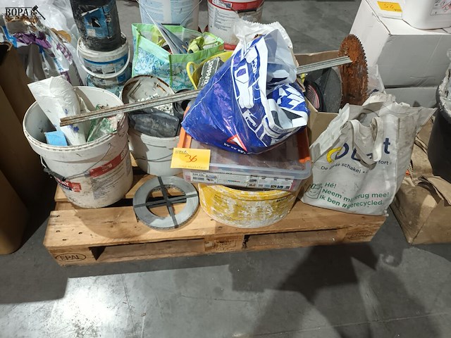 Lot 36 - divers werkmateriaal - afbeelding 1 van  5