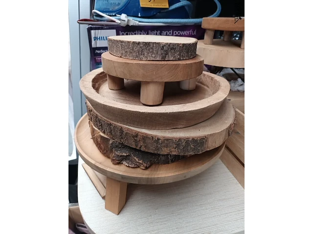 Lot 36 - houten decoratie. 10 stuks - afbeelding 4 van  4