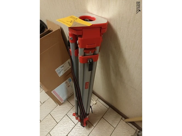 Lot 36 - laser statief futech - afbeelding 3 van  3