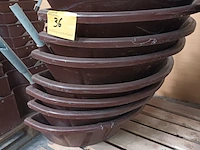 Lot 36 - polyester voederbak. 17 stuks - afbeelding 3 van  4