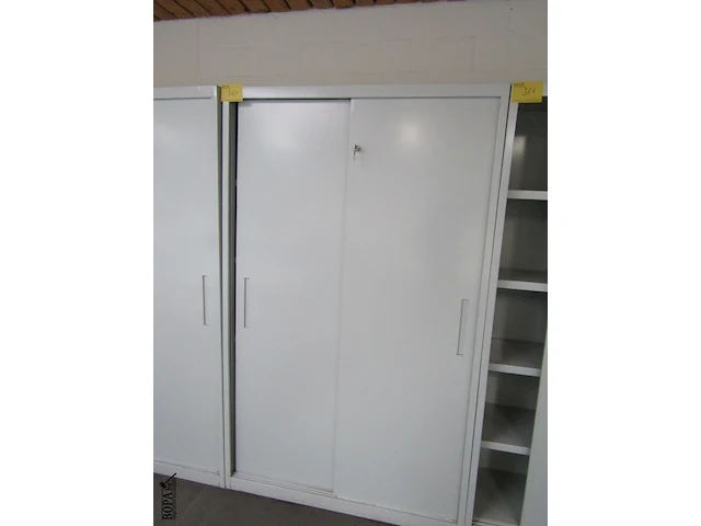 Lot 360 - bureelkast - afbeelding 1 van  3