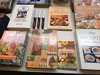 Lot 365 - keukengerei en kookboeken. 27 stuks - afbeelding 5 van  6