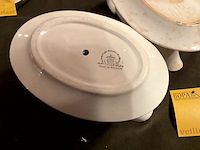 Lot 367 - witte porselein sauskommen belgisch, 2 stuks - afbeelding 3 van  4