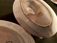 Lot 367 - witte porselein sauskommen belgisch, 2 stuks - afbeelding 4 van  4