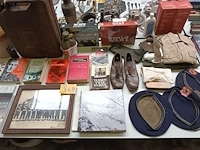 Lot 369 - militaria. 30 stuks - afbeelding 1 van  8