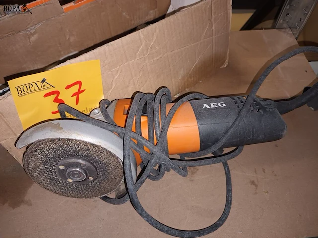 Lot 37 - boormachine en haakse slijper - afbeelding 4 van  5