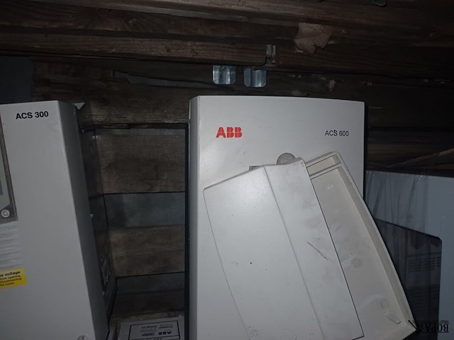 Lot 37 - frequentie omvormer abb. 4 stuks - afbeelding 4 van  4