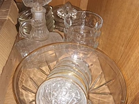 Lot 37 - huisraad, glaswerk en lampen - afbeelding 2 van  7