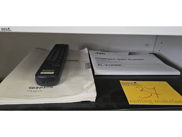 Lot 37 - jvc cd speler xl-v120bk & sony versterker str-de135 - afbeelding 2 van  8