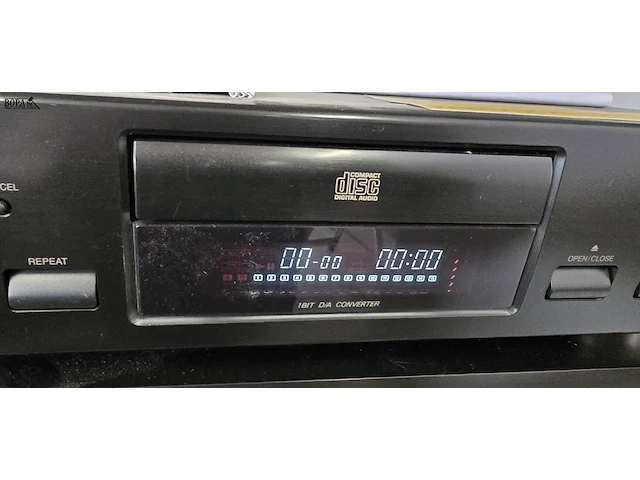 Lot 37 - jvc cd speler xl-v120bk & sony versterker str-de135 - afbeelding 3 van  8