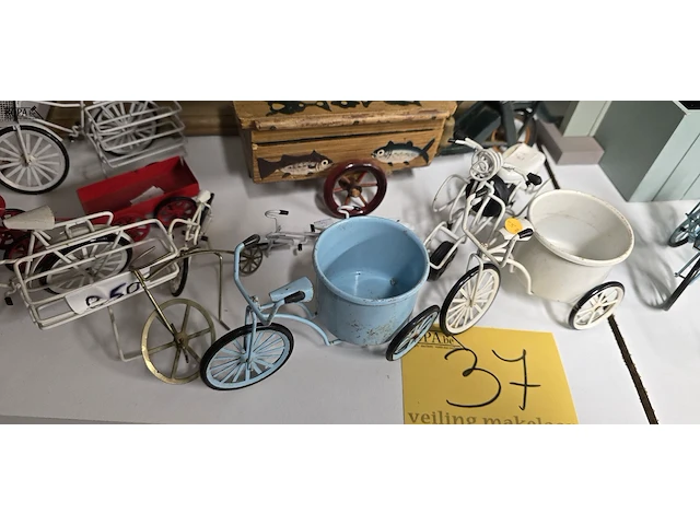 Lot 37 - lotje diverse metalen fietsen ong 12 stuks - afbeelding 5 van  5