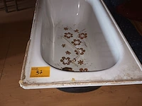Lot 37 - metalen bad - afbeelding 1 van  3