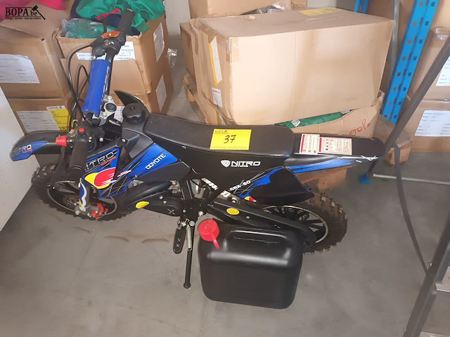 Lot 37 - nitro coyote mini crossmotor - afbeelding 1 van  4