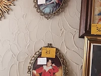 Lot 37 - prent in sierlijke lijst. 2 stuks - afbeelding 1 van  4