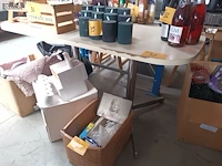 Lot 37 - tafel - afbeelding 1 van  4