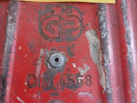 Lot 37 - trapladder - afbeelding 2 van  3