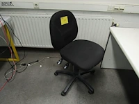 Lot 371 - bureaustoel - afbeelding 1 van  3